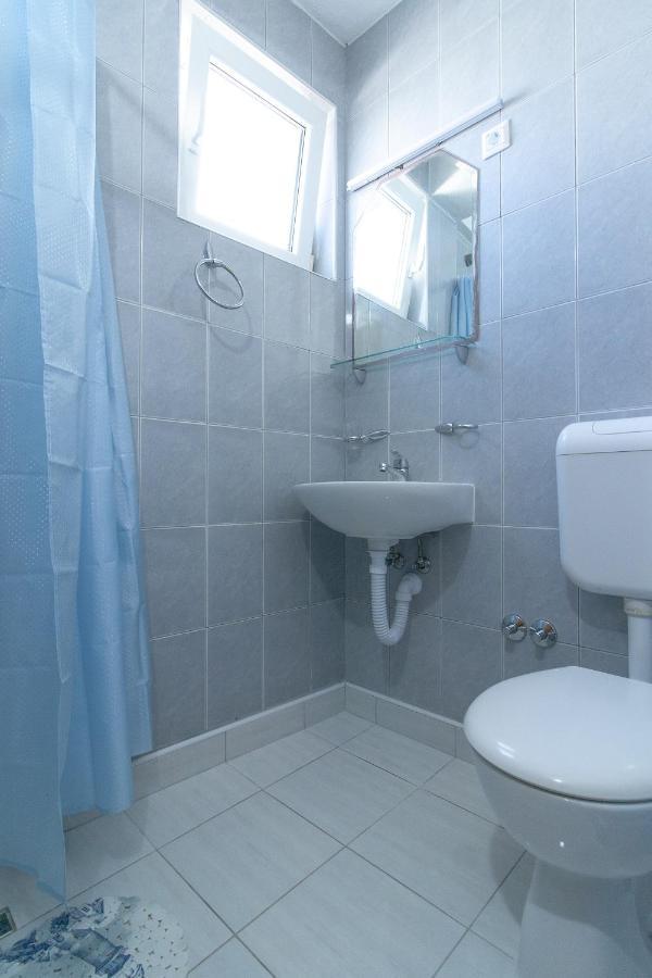 Apartments Laura Неум Екстериор снимка