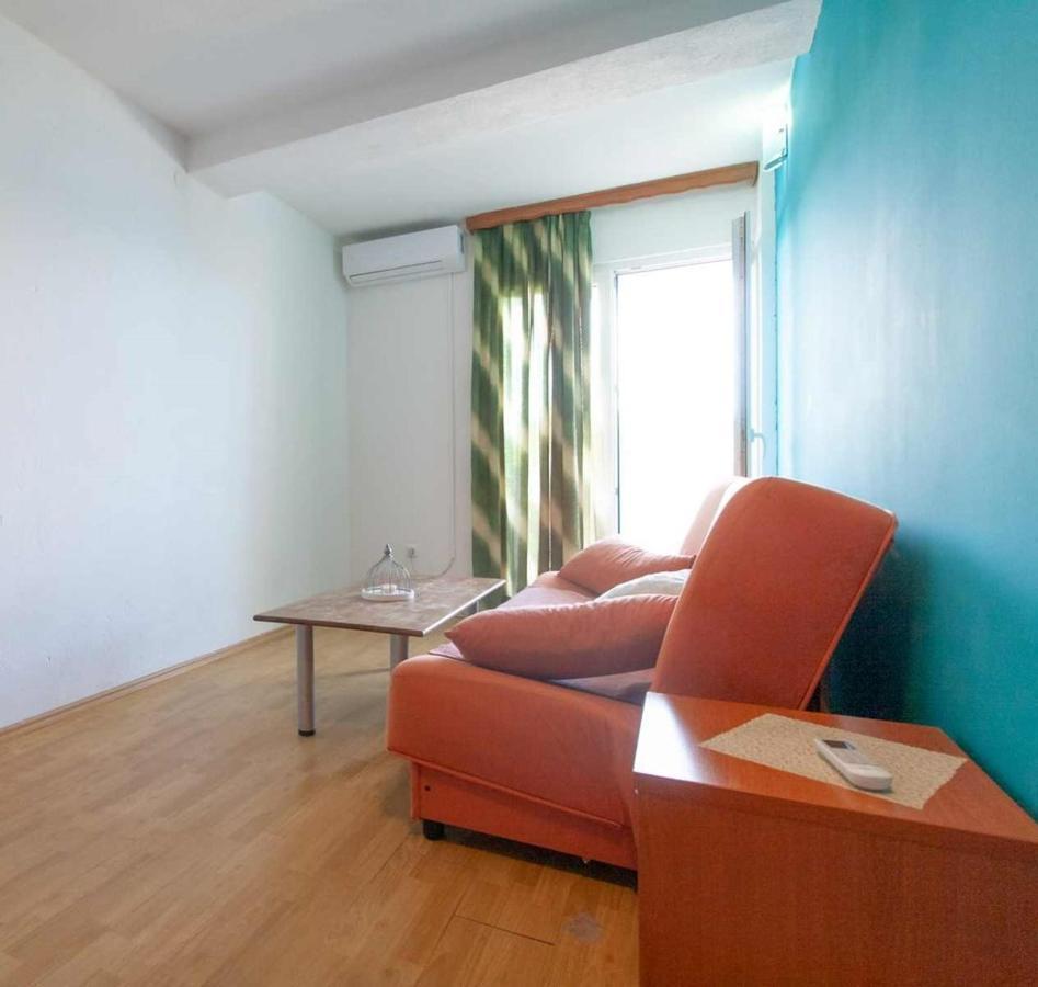 Apartments Laura Неум Екстериор снимка