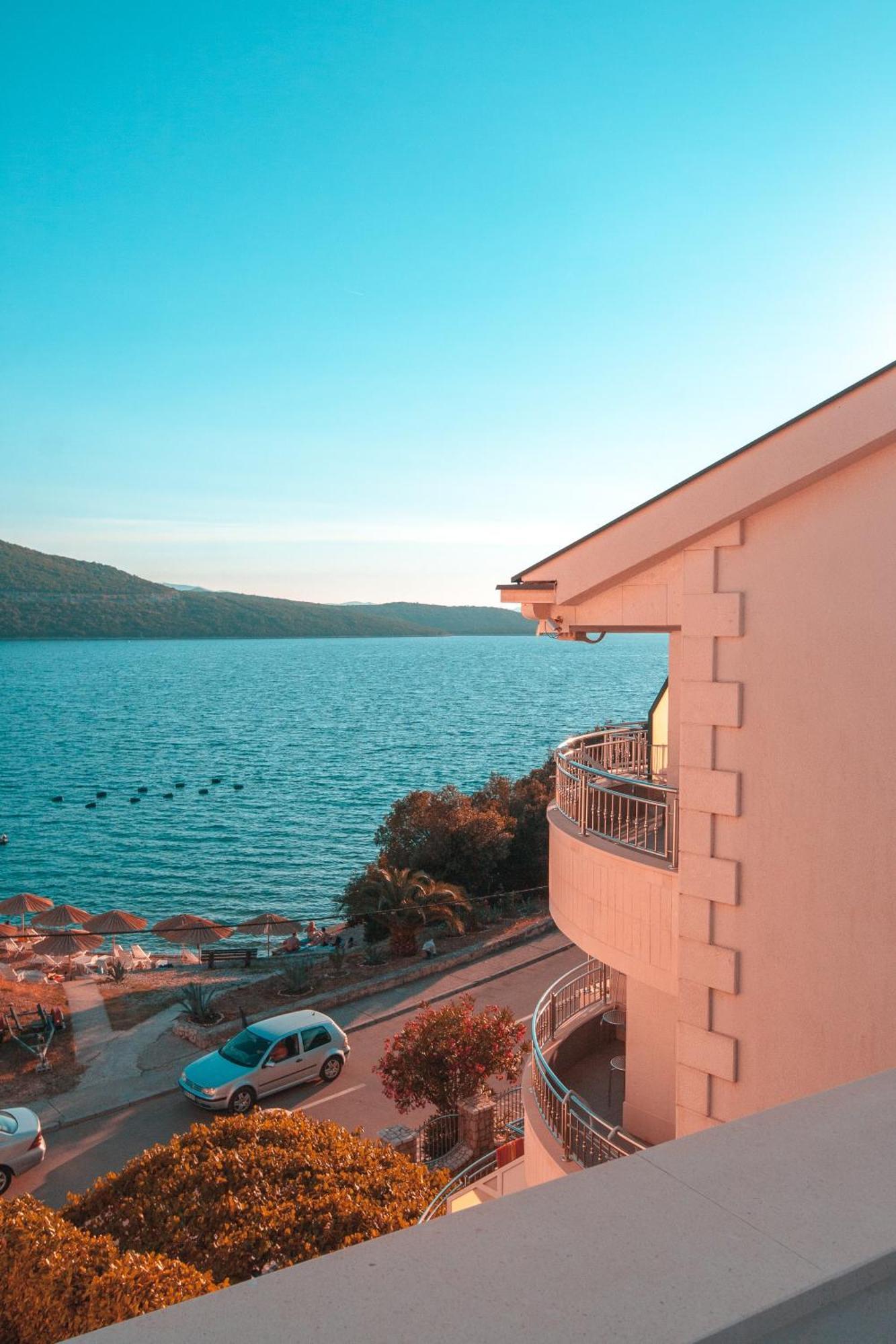 Apartments Laura Неум Стая снимка